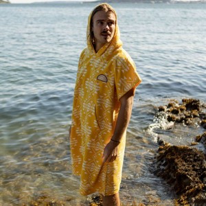 Men's Passenger Baja Recycled Towel Poncho Yellow Coast | US-GYADBI672