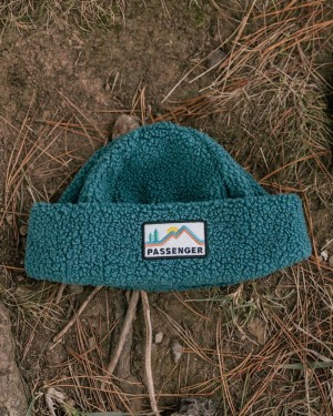 Women's Passenger Peak Recycled Sherpa Beanie Mediterranean | US-FJZGHC734