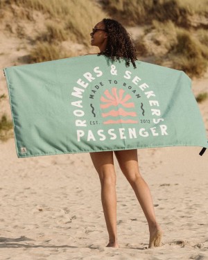 Women's Passenger Portland Beach Recycled Towel Deep Sea | US-PMITYV942