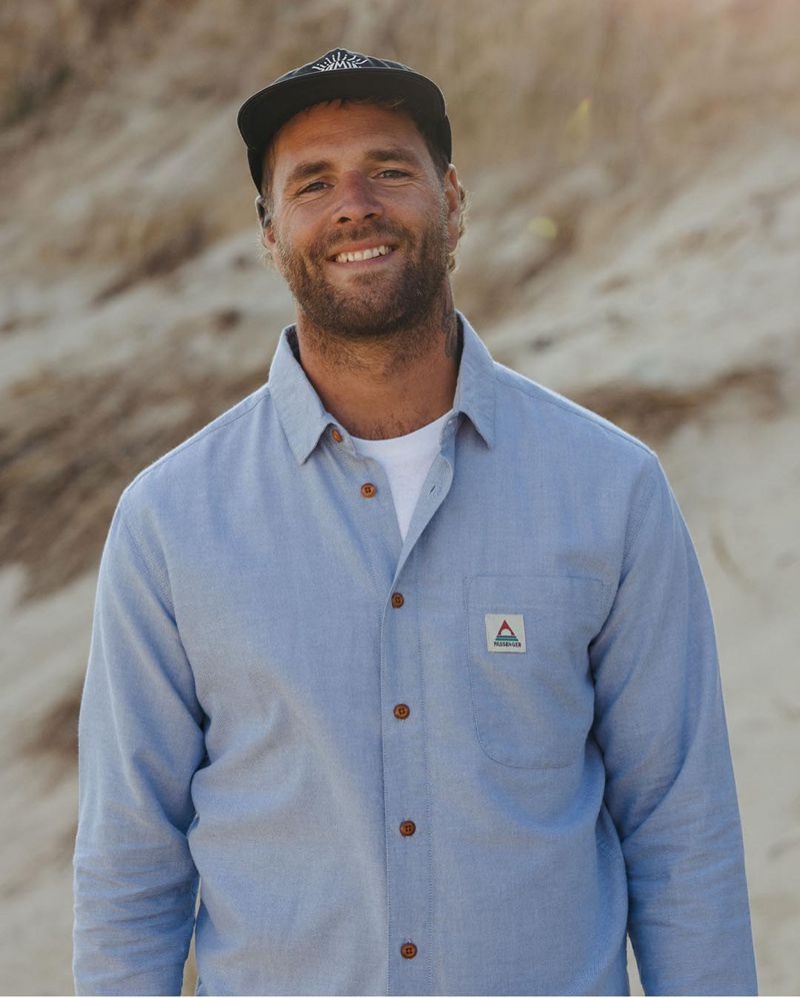 Men's Passenger Arica Organic Shirts Chambray | US-RBHTFP372