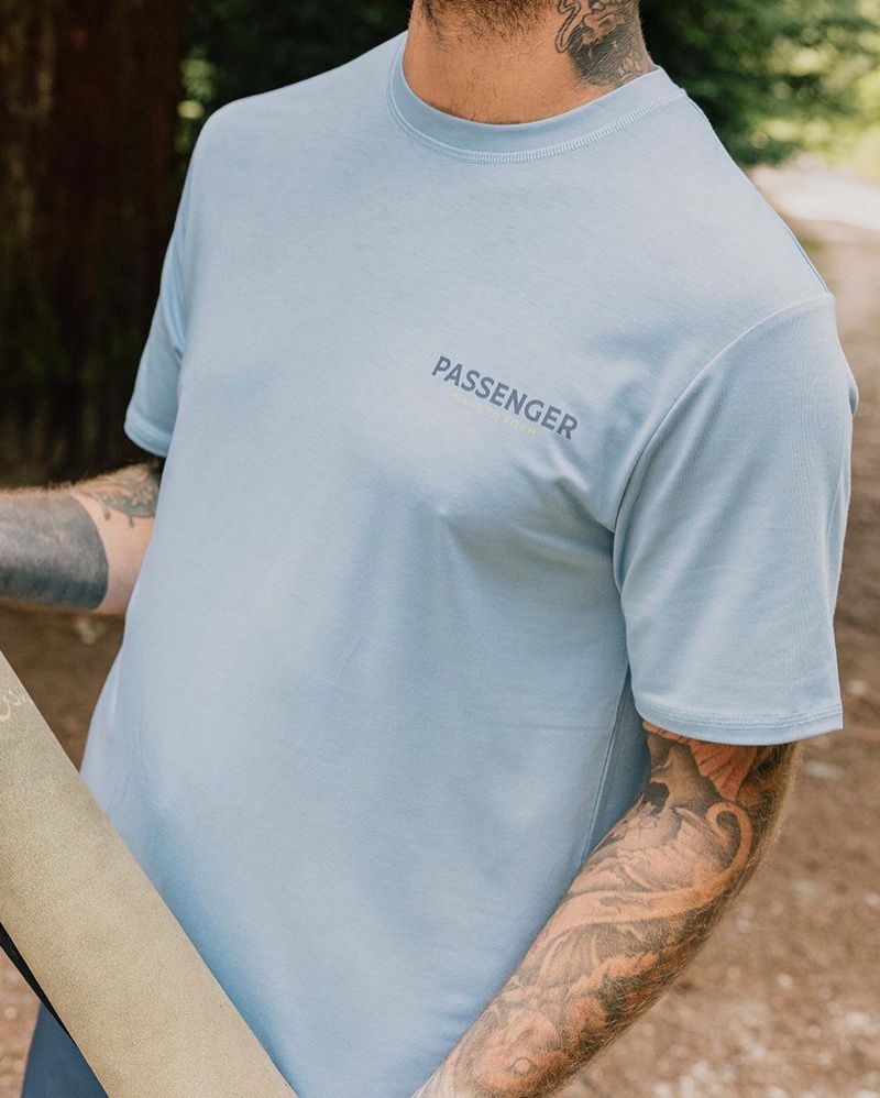 Men's Passenger Calling Active Recycled T-Shirt Sky Blue | US-BVGMRE517