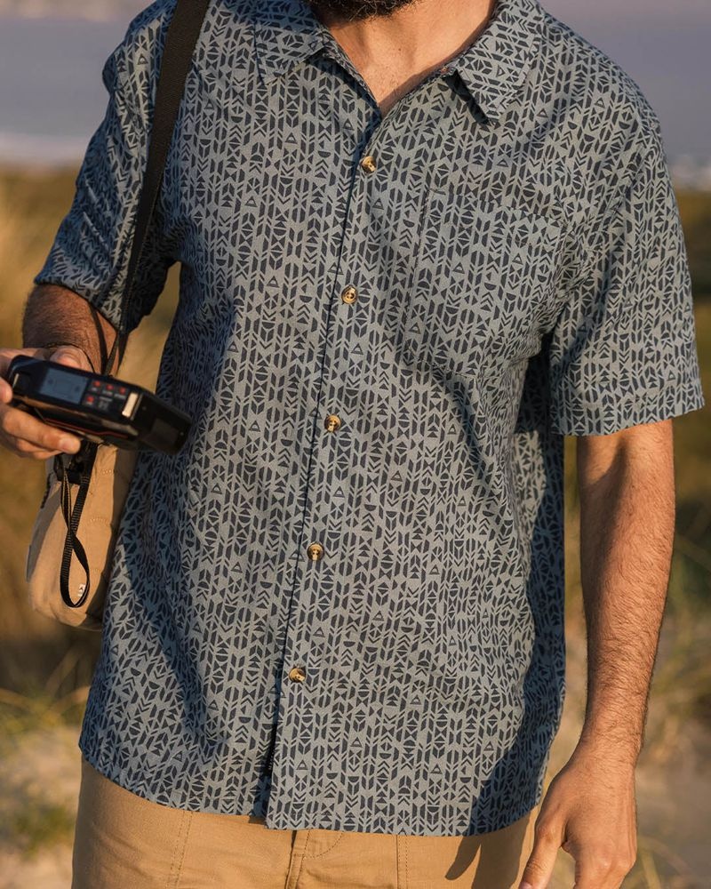 Men's Passenger Cove Organic Cotton Shirts Blue Mini Geo | US-ESQKTR163