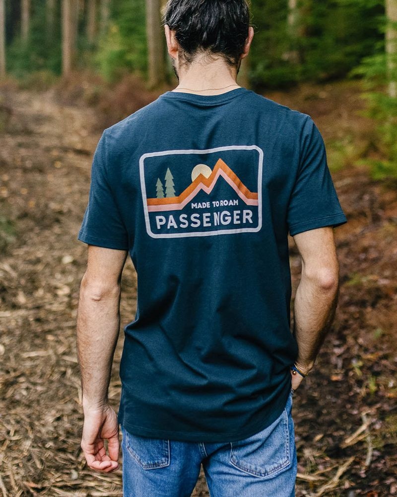 Men's Passenger Made To Roam Recycled Cotton T-Shirt Deep Navy | US-XEUVAW308