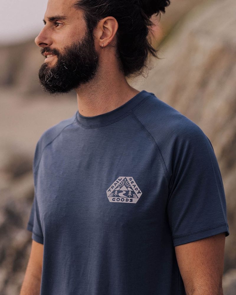 Men's Passenger Roam Recycled Active T-Shirt Dark Denim | US-KINVZR973