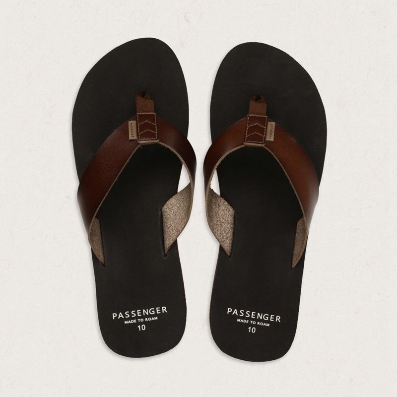 Men's Passenger Santos Flip Flops Dark Brown | US-WNDPGO541