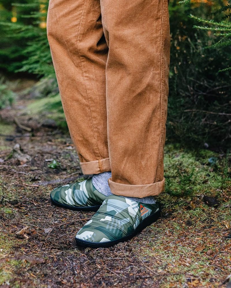 Men's Passenger Sole Recycled Slippers Fir Tree Camo Pattern | US-GJKTEV715