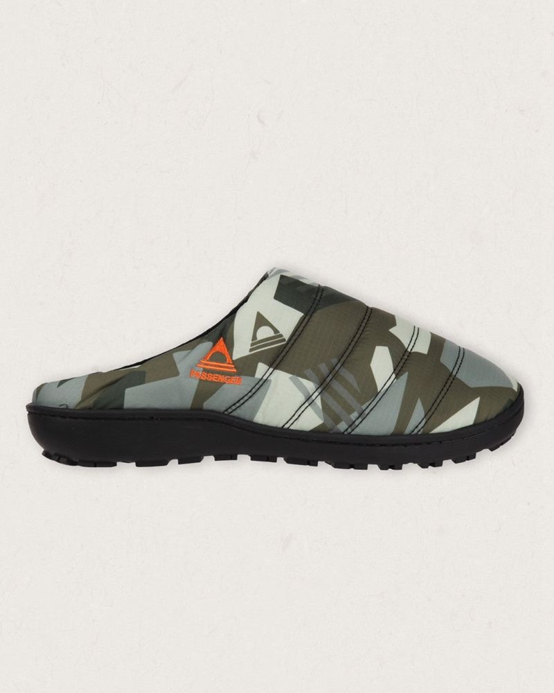 Men's Passenger Sole Recycled Slippers Fir Tree Camo Pattern | US-GJKTEV715