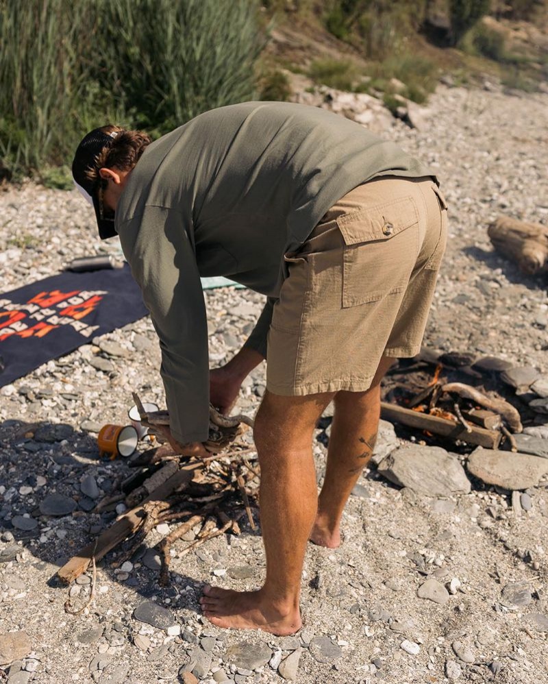 Men's Passenger Timeless Organic Cotton Shorts Khaki | US-TVSWFM739