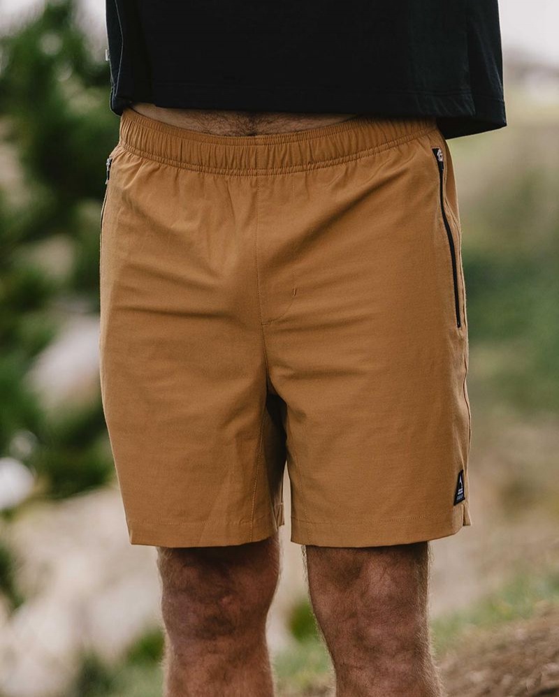 Men's Passenger Traveller Organic All Purpose Shorts Coconut | US-PBGUAW358