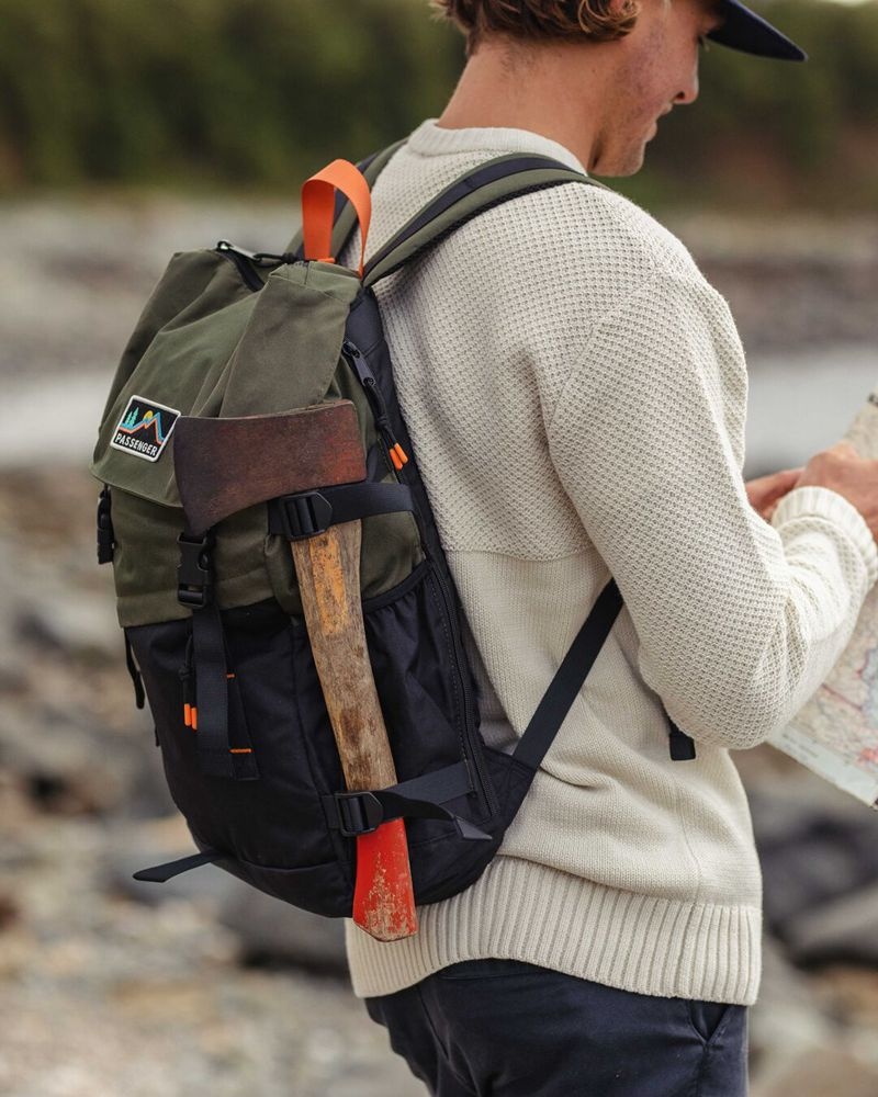 Women's Passenger Boondocker Recycled 26L Backpack Black/Khaki | US-RMKEOJ230