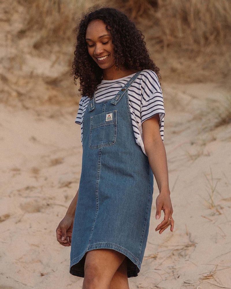 Women's Passenger Briony Denim Dungaree Dress Washed Denim | US-MJBVEF902