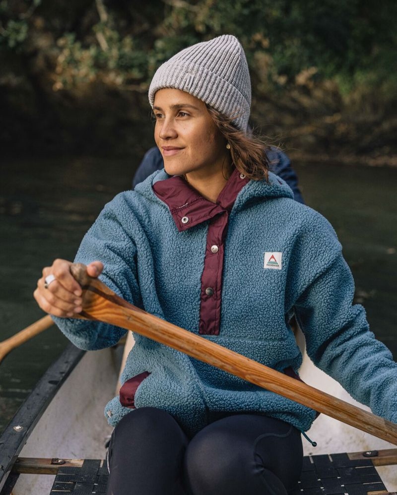 Women's Passenger Calla Hooded Pullover Recycled Fleece Washed Blue | US-AKCPNM476