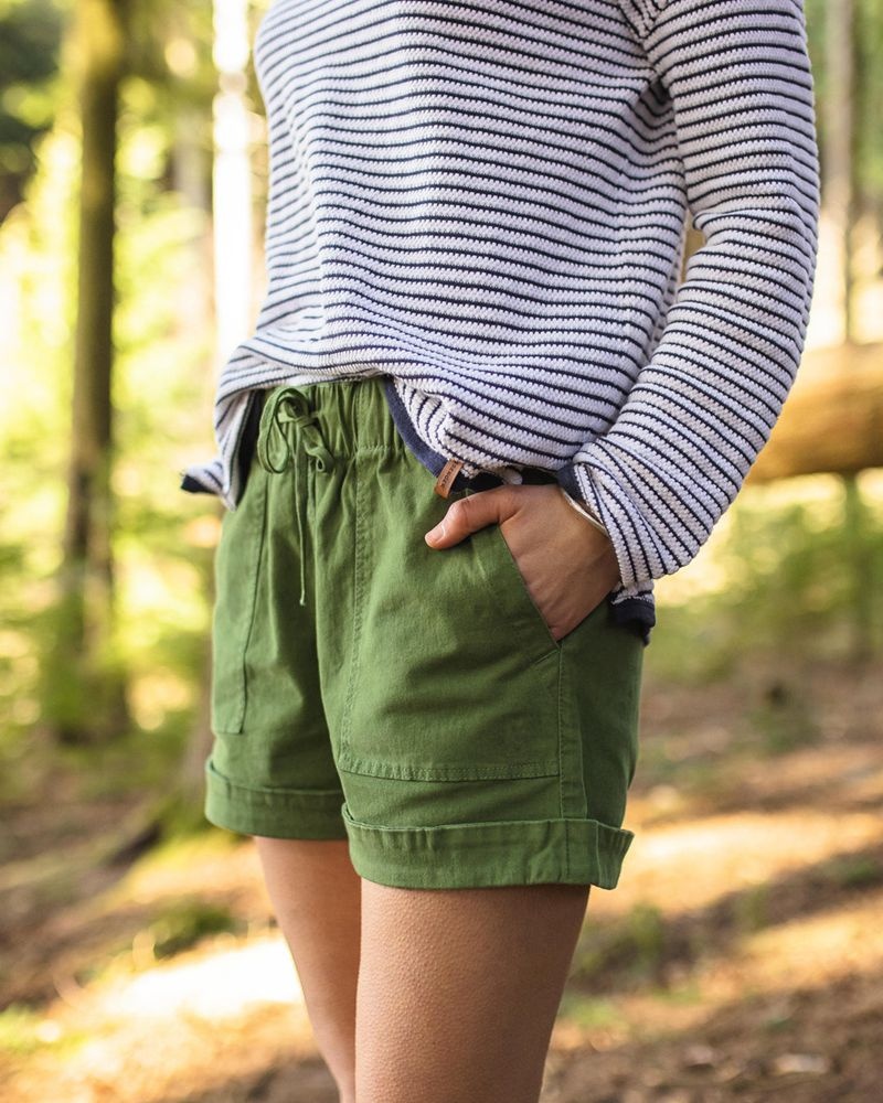 Women's Passenger Carriso Organic Cotton Shorts Vineyard Green | US-ICJKZN274