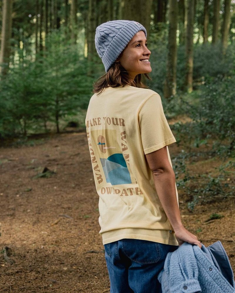 Women's Passenger Dreamer Oversized Recycled Cotton T-Shirt Golden Haze | US-JSMOFZ203