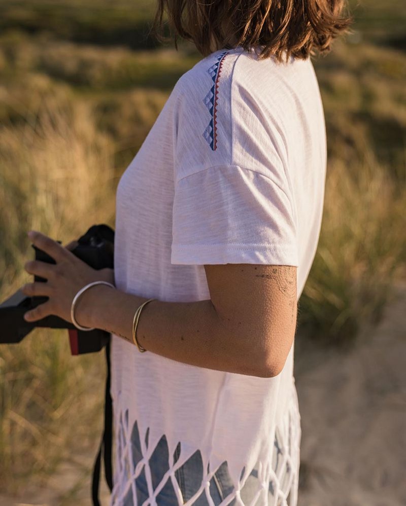 Women's Passenger Henna Recycled Cotton Tassel T-Shirt White | US-WNZTHC342