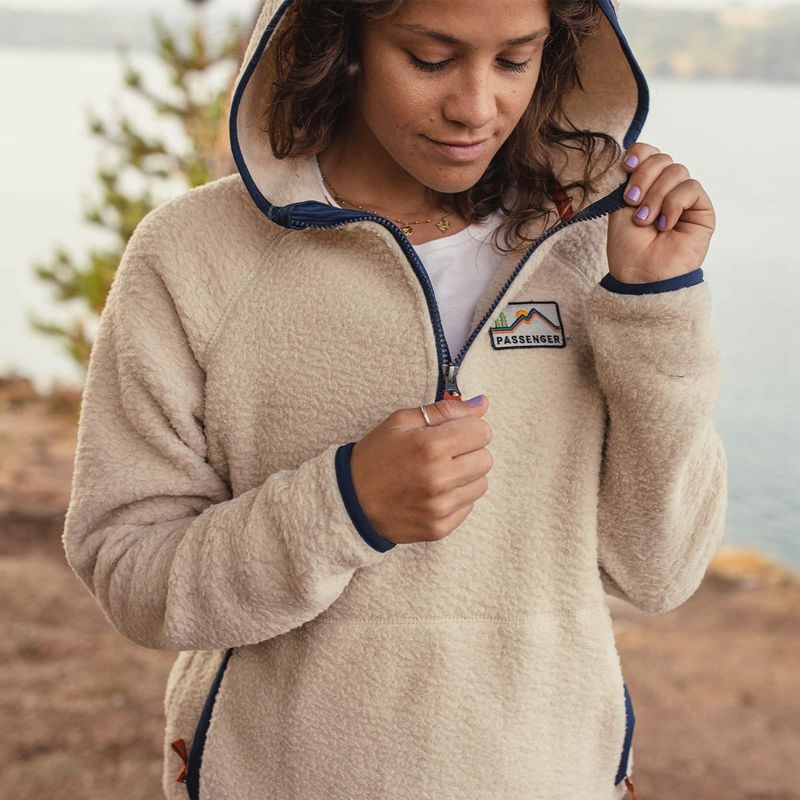 Women's Passenger Maine Hooded Recycled Sherpa Fleece Oatmeal | US-TEJDWX653