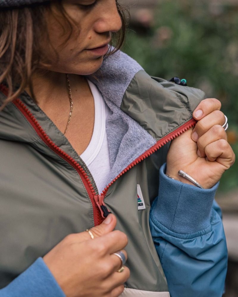 Women's Passenger Moonlight Insulated Smock Hoodie Dusty Olive | US-XYLBEI450