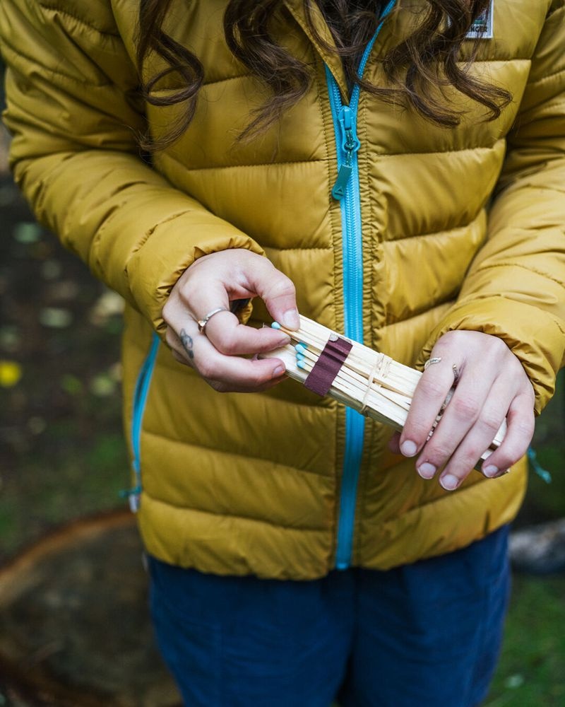 Women's Passenger Pow Recycled 2.0 Insulated Jacket Mustard Gold | US-HTVUBZ458