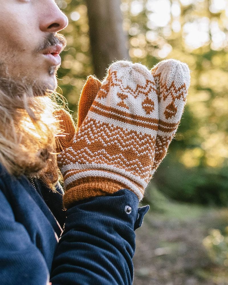 Women's Passenger Powder Fleece Lined Recycled Acrylic Mittens Orange Brown | US-WMQLFY724